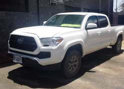 TOYOTATACOMA2016年モデル4×4WHITE